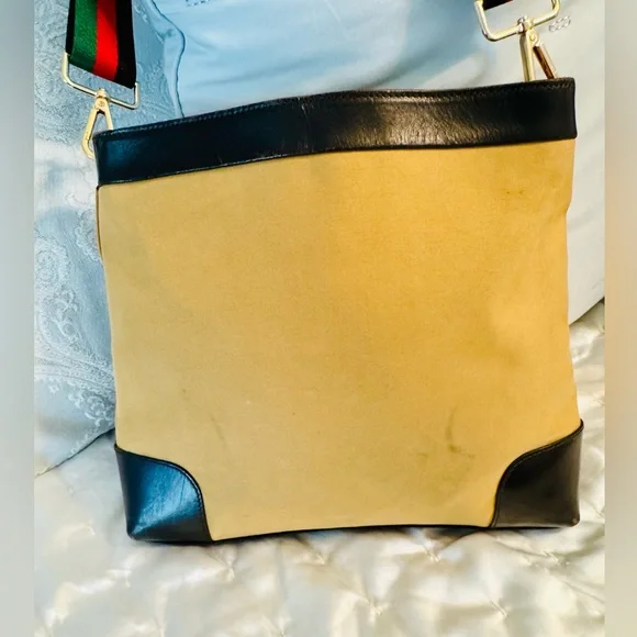 Gucci Crossbody Web Canvas Sherry line Bag in Brown and Tan - Picture 6 of 11